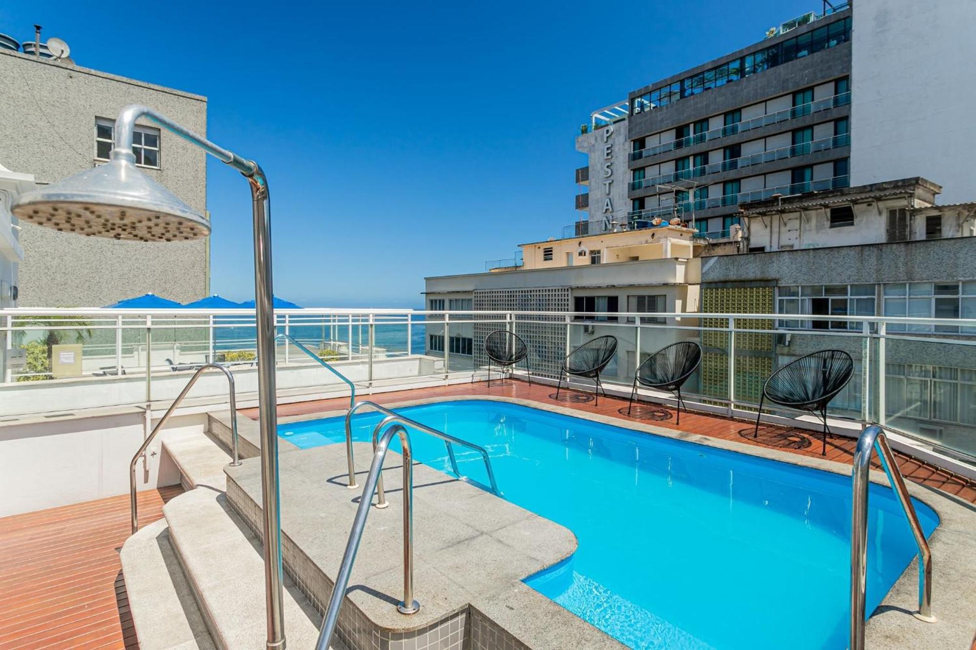 Predio Com Servicos Ao Lado Da De Copacabana Apartemen Rio de Janeiro